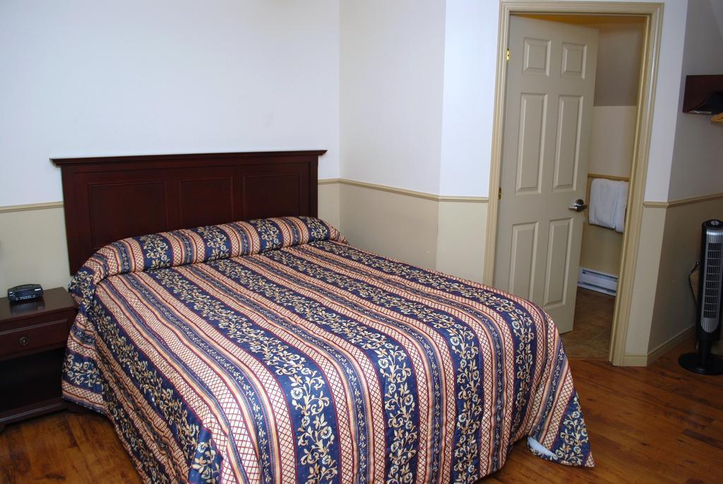 Auberge de l'Evêché Rimouski Esterno foto