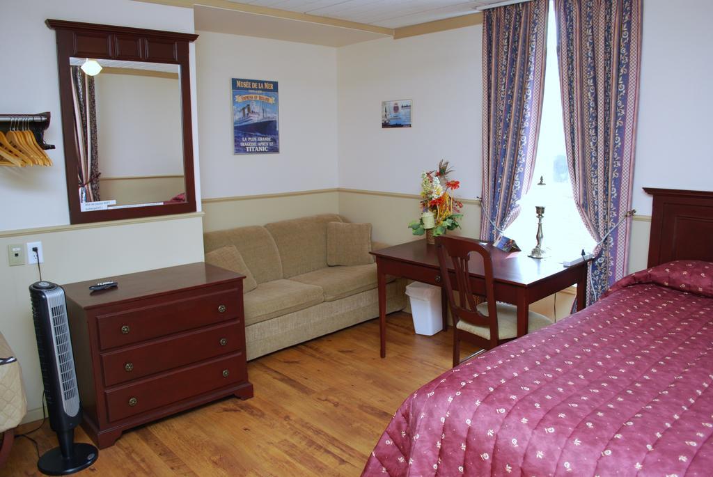 Auberge de l'Evêché Rimouski Esterno foto