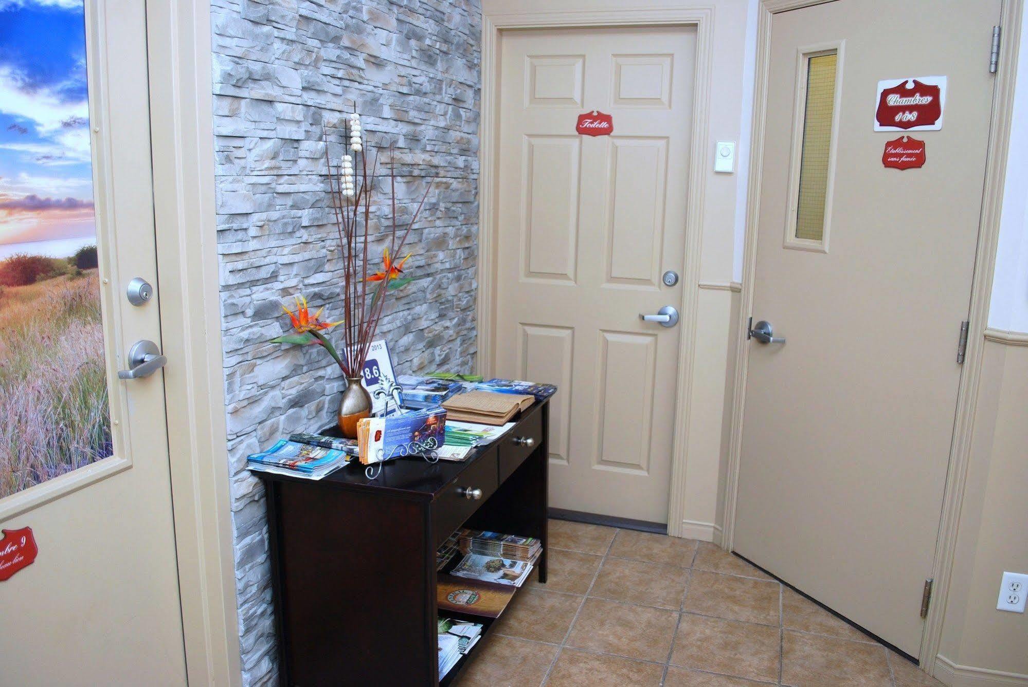 Auberge de l'Evêché Rimouski Esterno foto